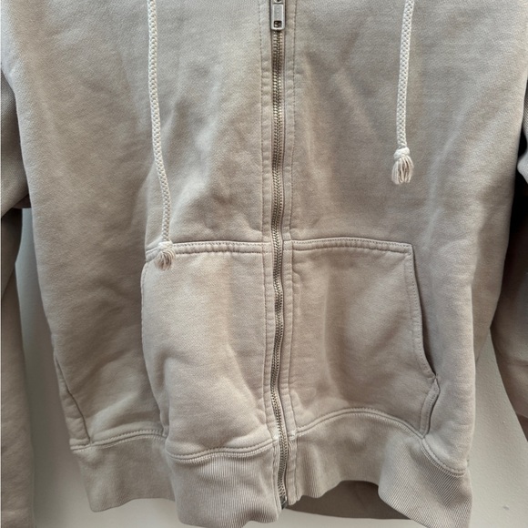 Brandy Melville Cream Zip-Up Hoodie - Picture 3 of 4